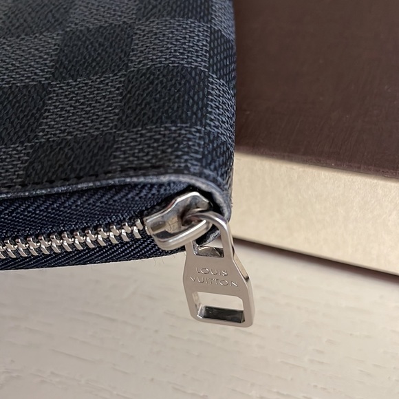 Louis Vuitton Zippy Organizer - Picture 7 of 12